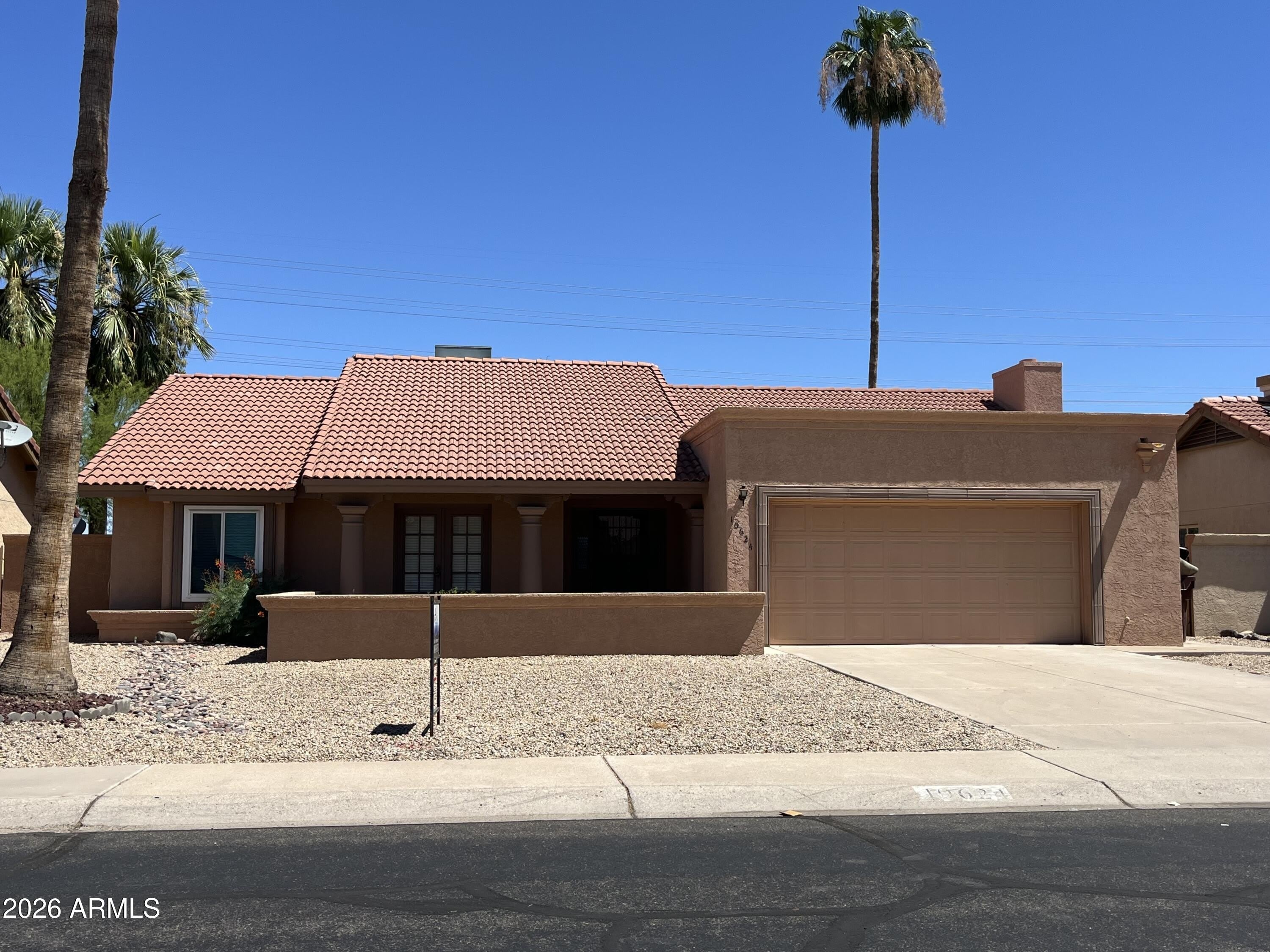 10624 W GRISWOLD Road – photo 2
