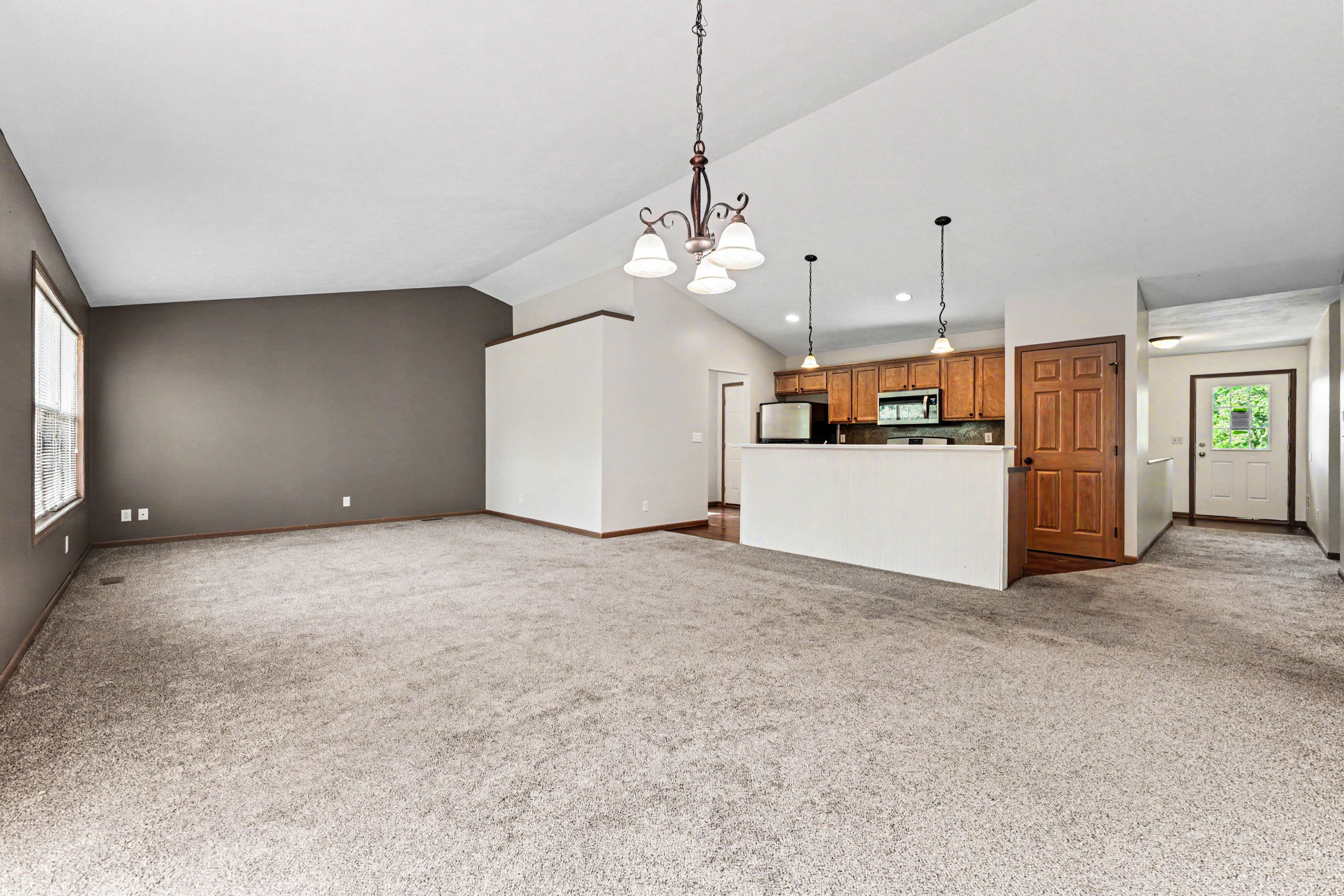 3822 Richmond St NW – photo 3