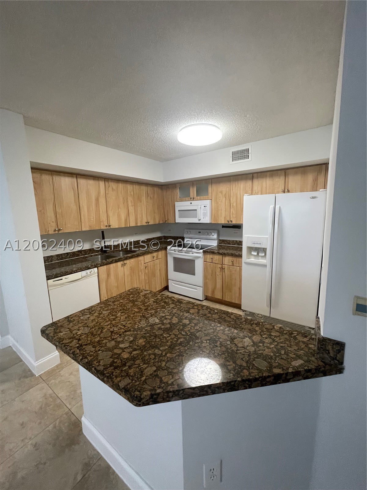 3670 N 56th Ave – photo 1
