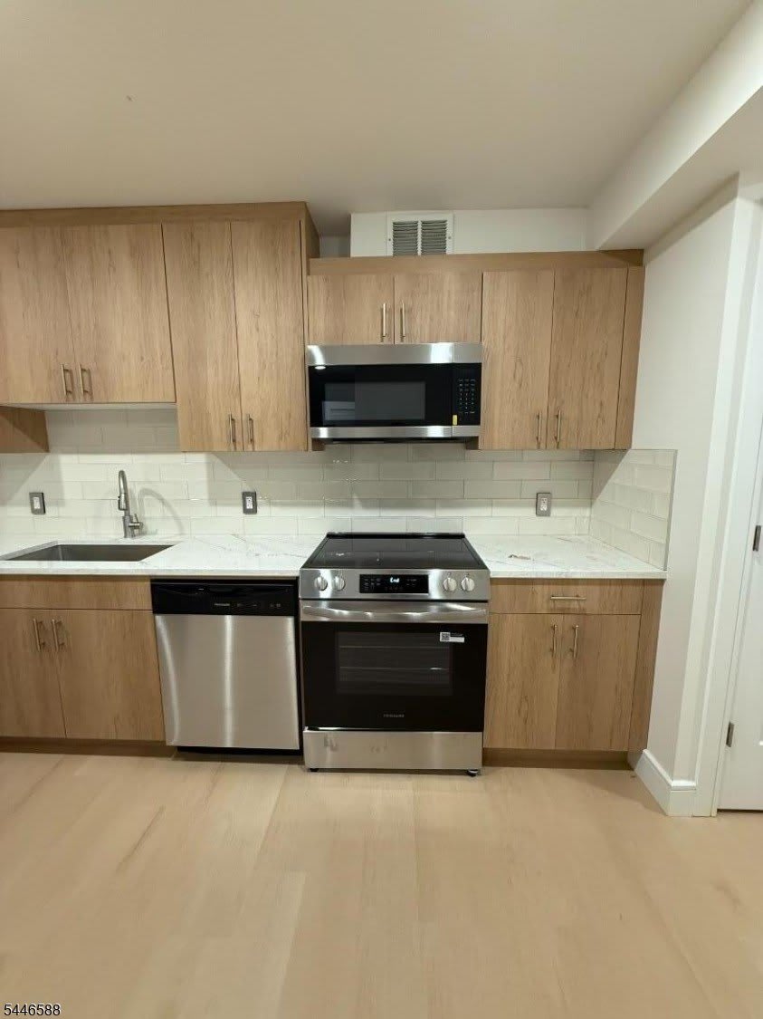 627 Valley Rd – photo 4