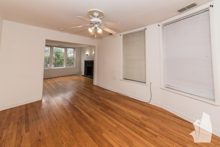 1507 West Barry Avenue – photo 2