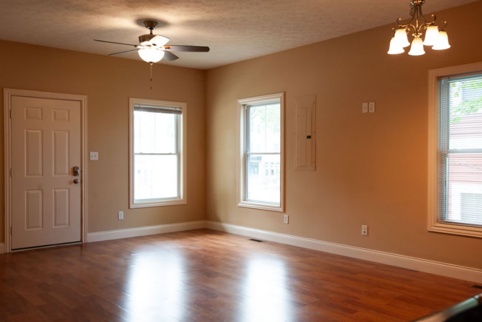 103 E. 16th – photo 4