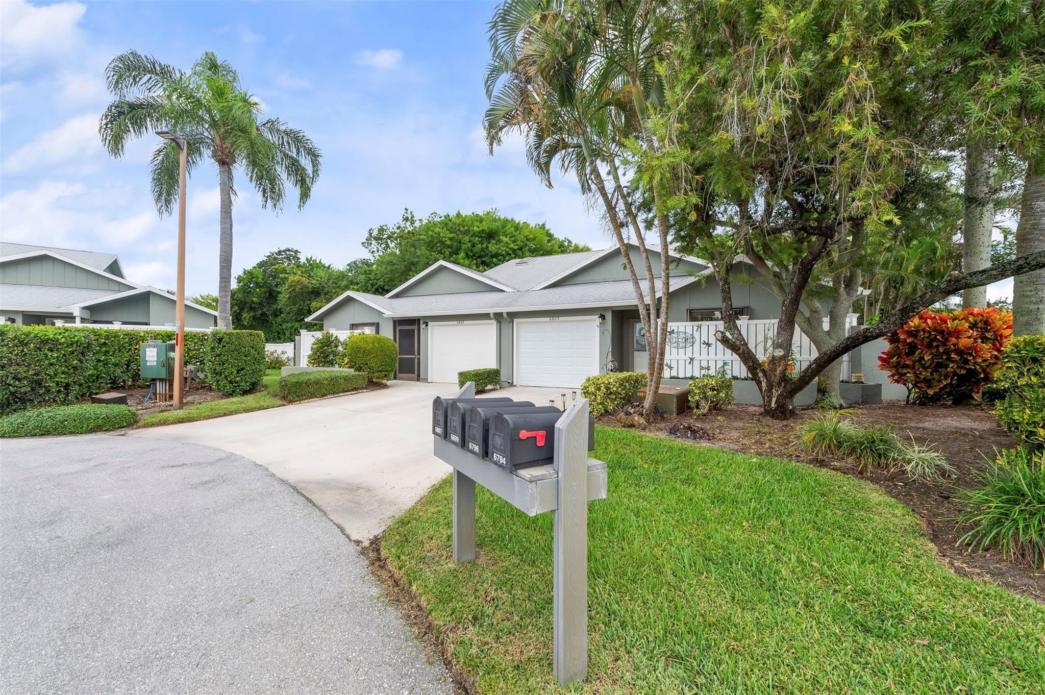 6809 SE Yorktown Drive – photo 2
