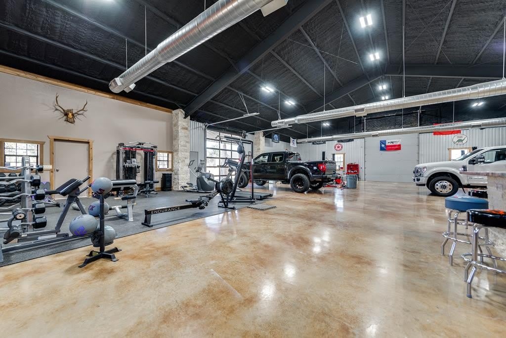 6207 N County Rd 1244 – photo 4