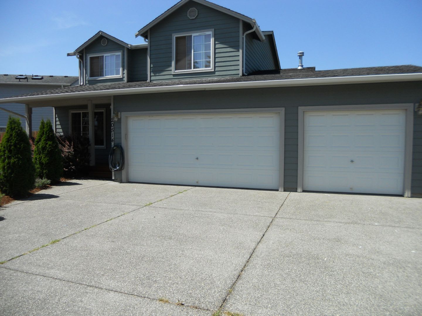 Charming Arlington Home with Spacious 3-Car Garage – photo 2