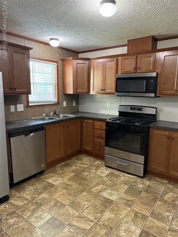1414 Nardeer St – photo 5