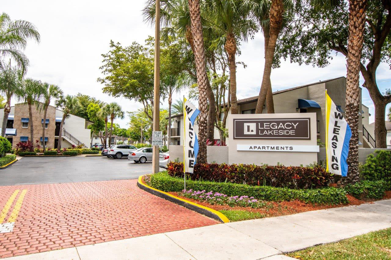 Legacy Lakeside – photo 1