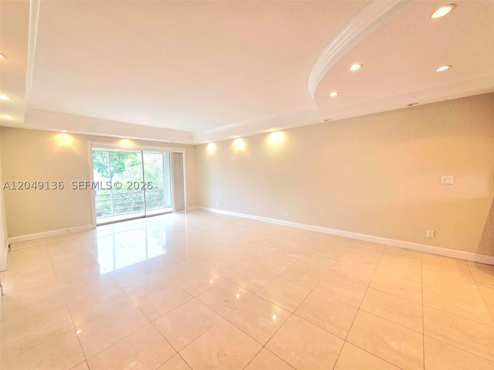 1400 NE 57th Ct – photo 1