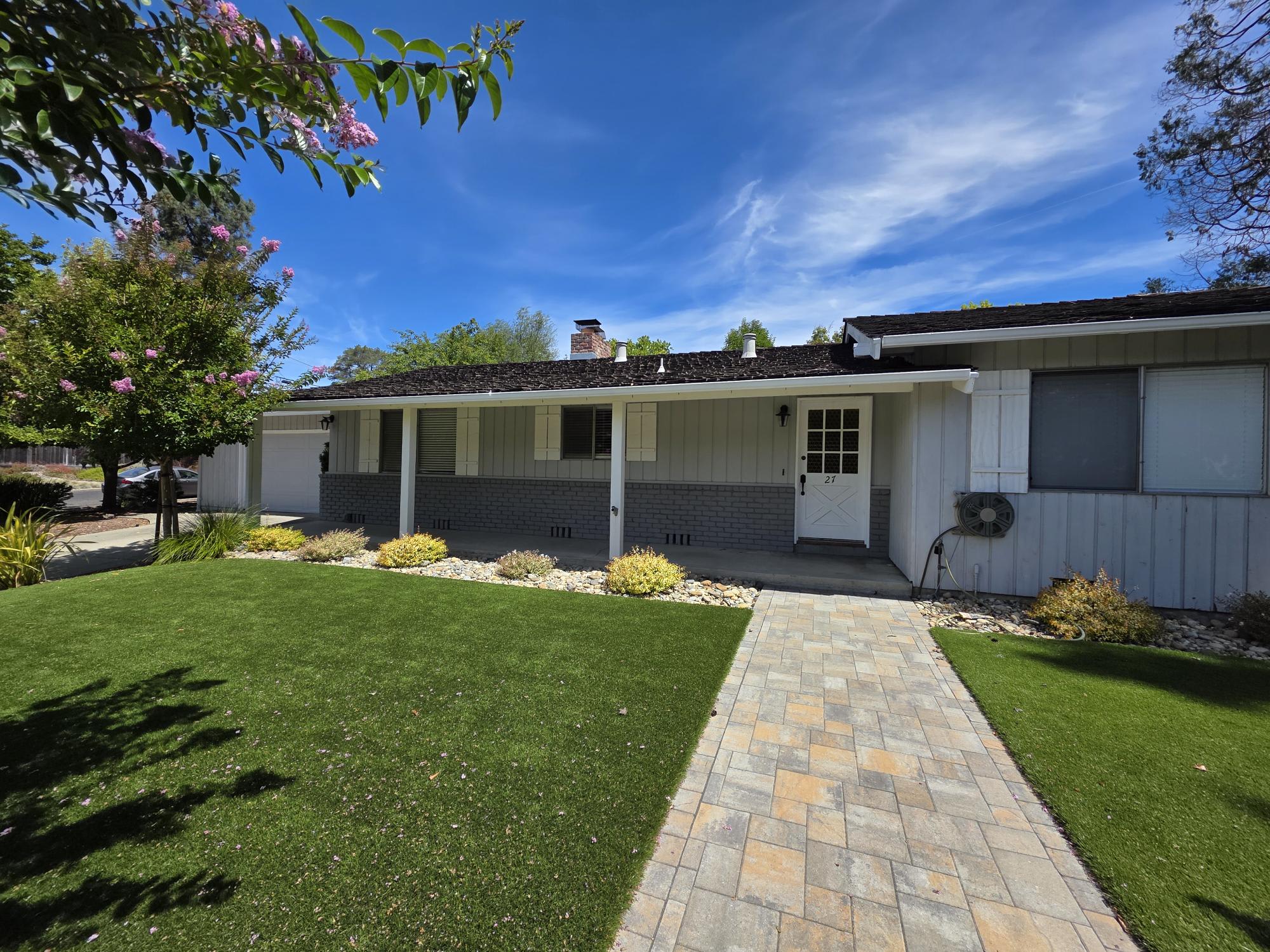 27 Freitas Dr – photo 1