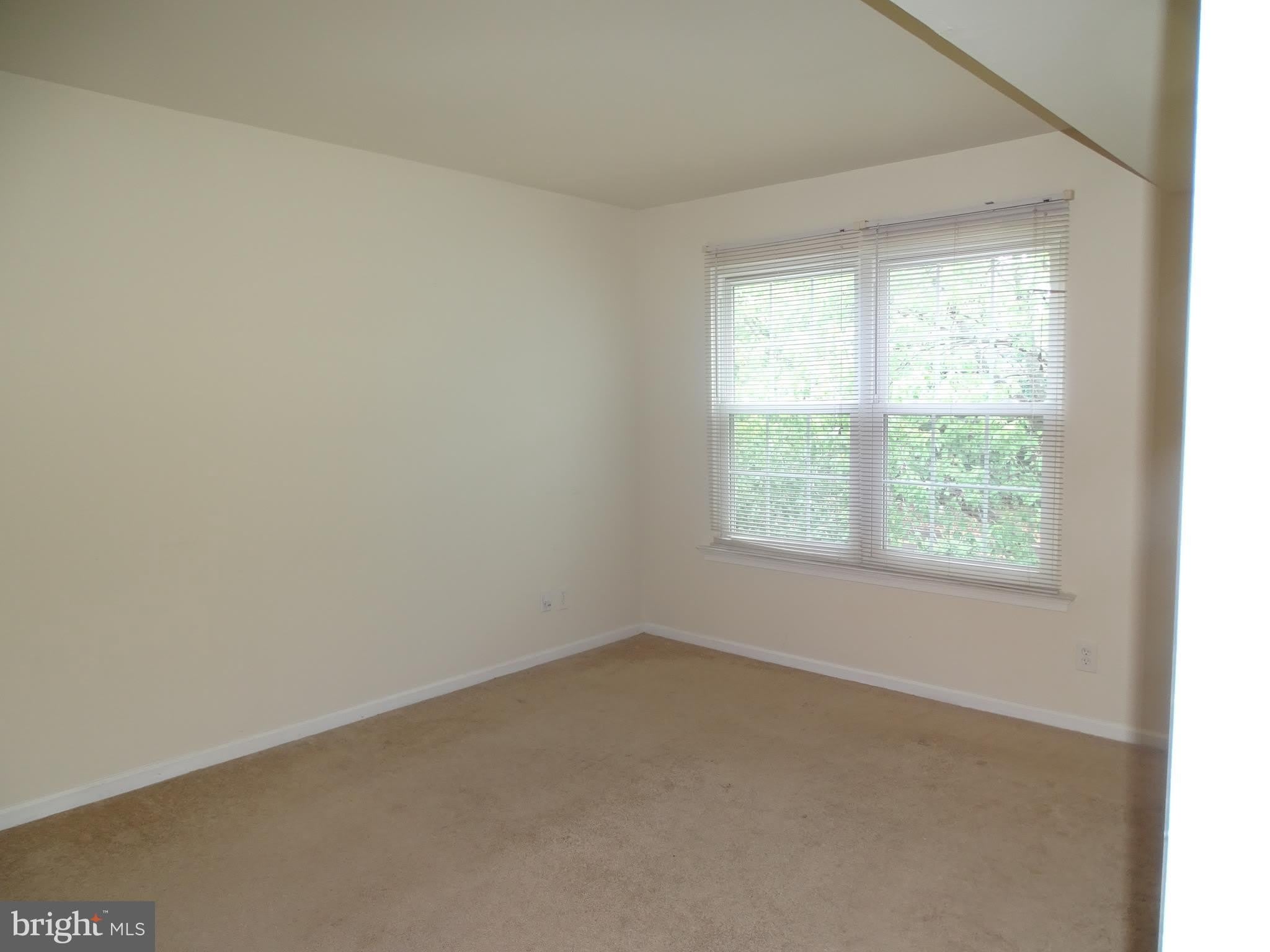 1404 BEACON HILL Drive – photo 4