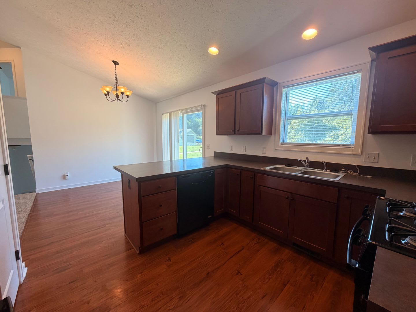 Multi Level 4 Bedroom Home In Kentwood – photo 5