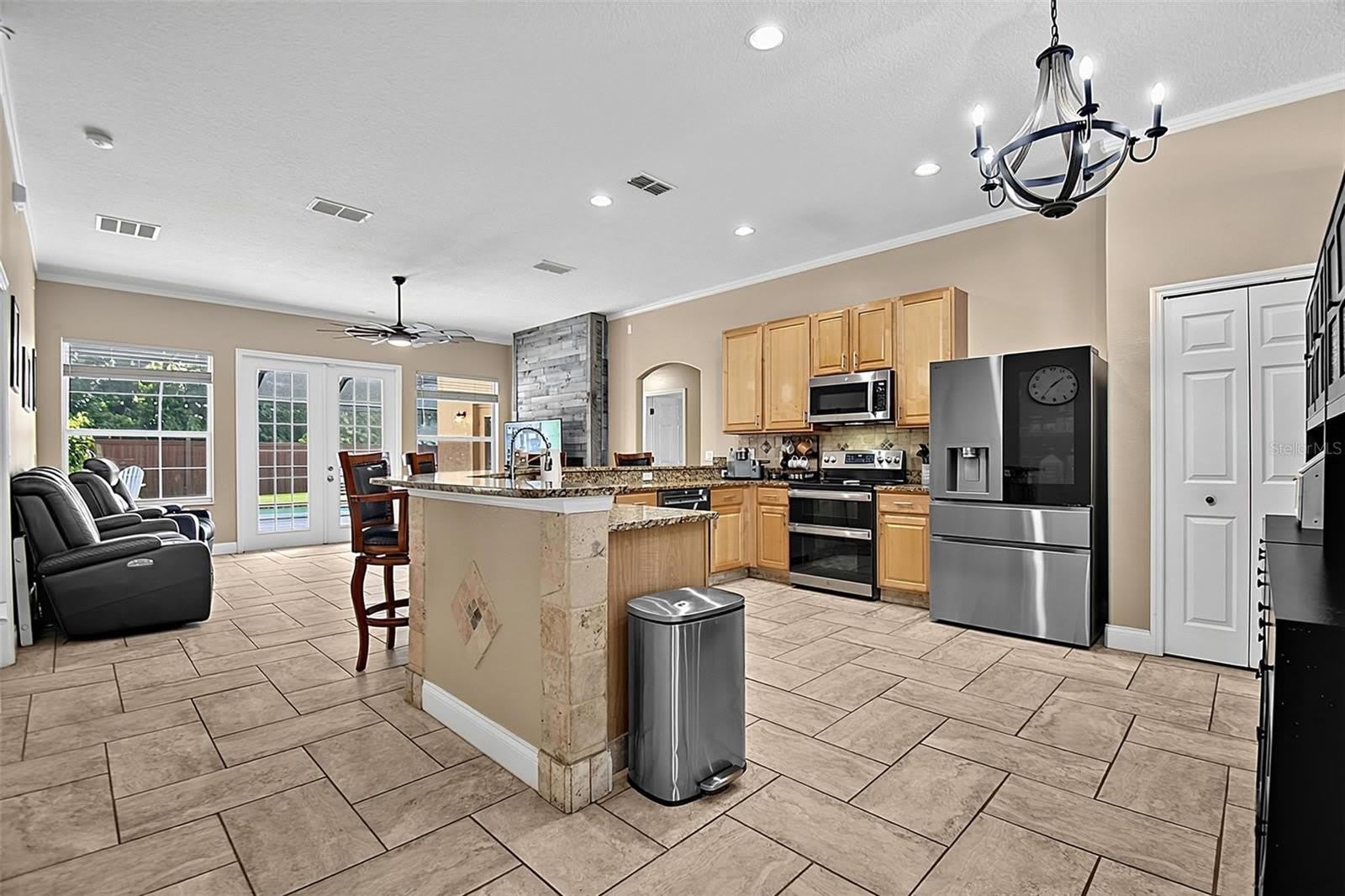 61 FRANCIS LN – photo 4