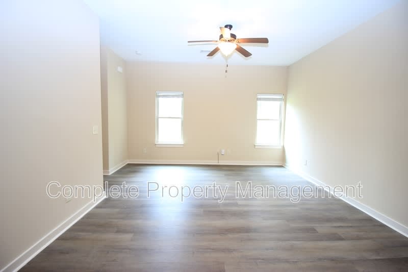 20478 Castle Ridge Rd – photo 5