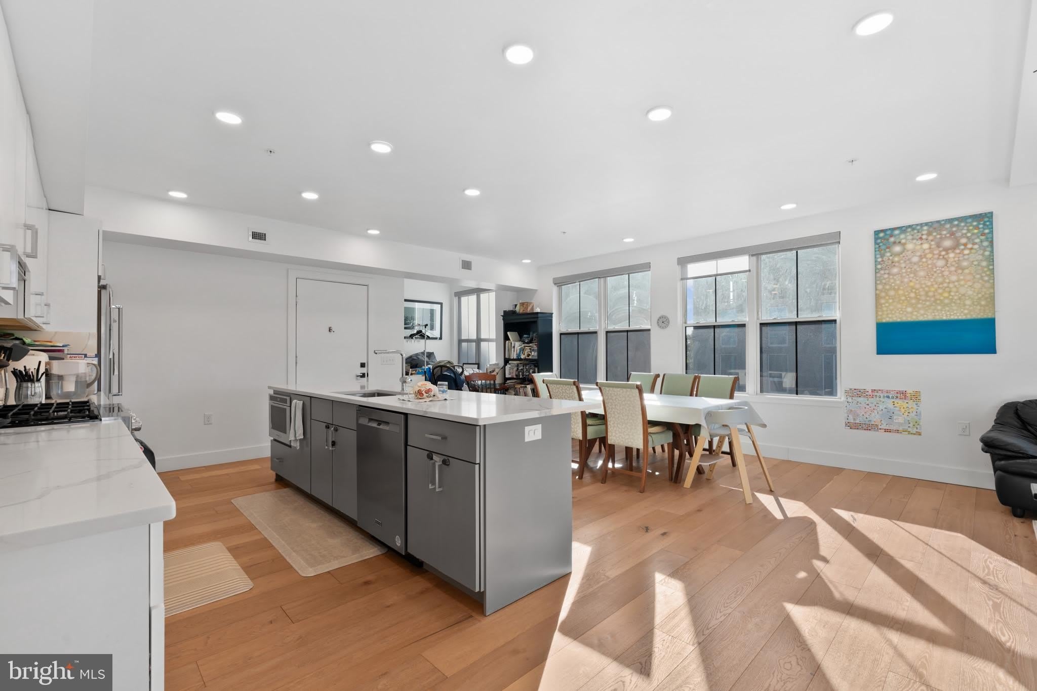 1245 N Pierce Street – photo 5