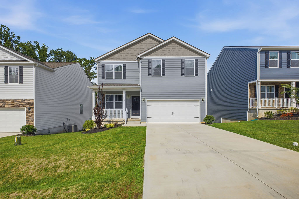 560 Country Oak Drive – photo 2