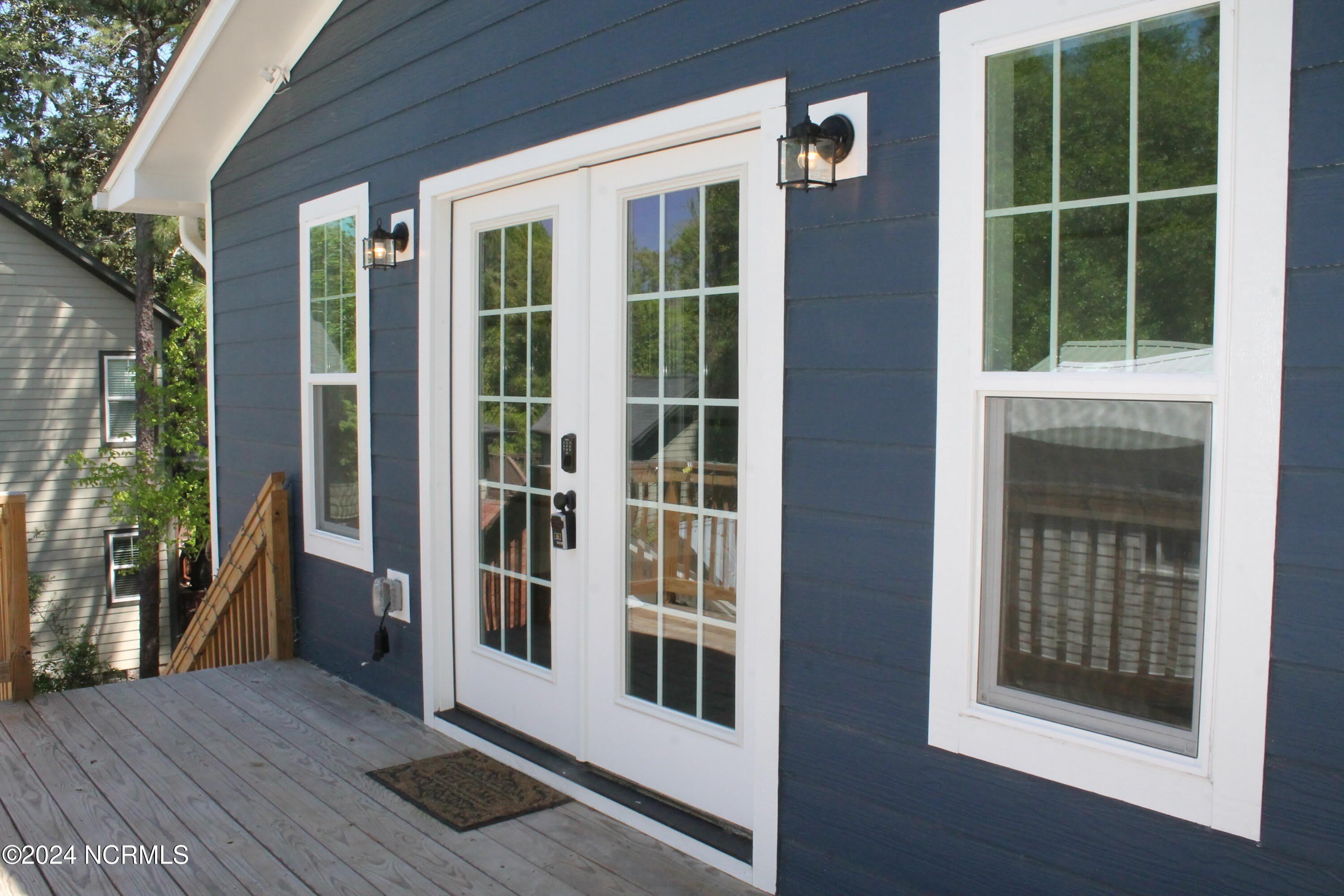 310 N May Street – photo 3