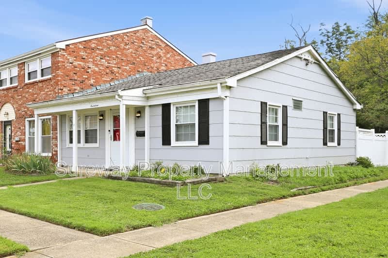 17 Farragut Court – photo 2