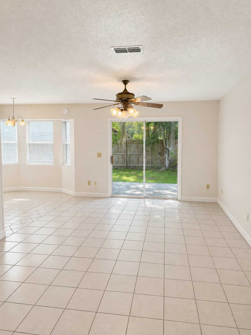 3 Bedroom – photo 3