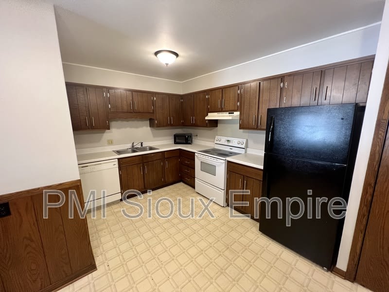 905 W 18th st – photo 4