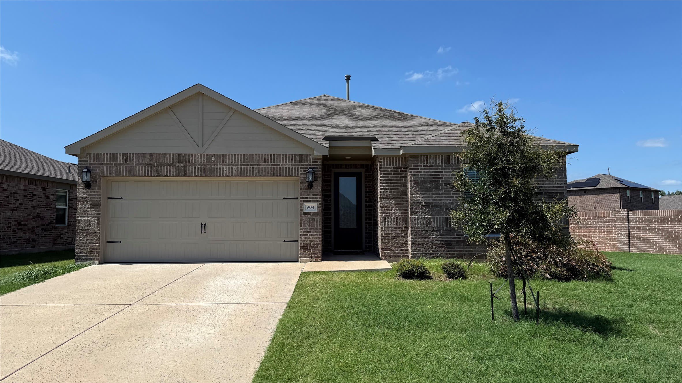 904 Emerson Drive – photo 1