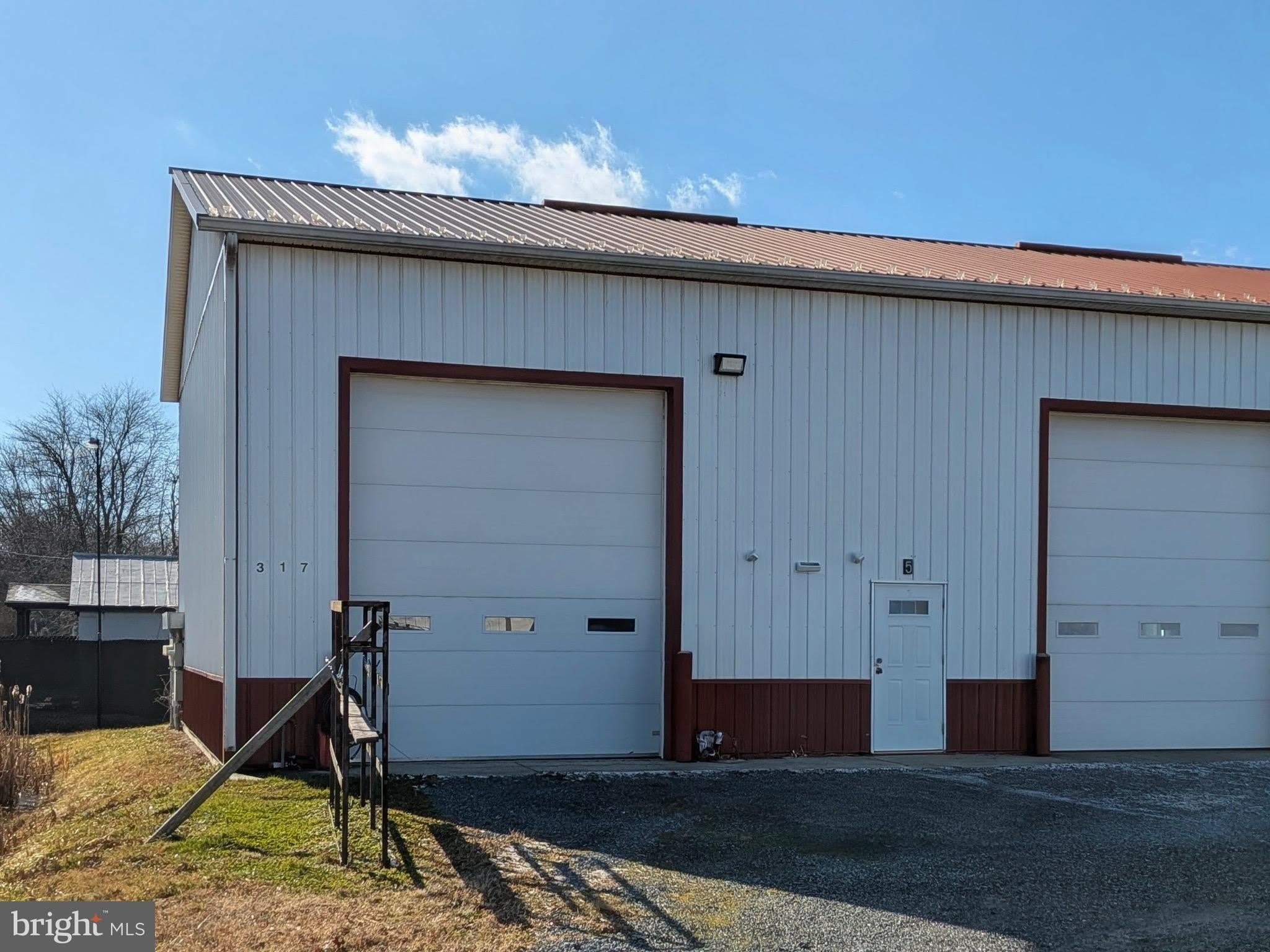 317 State Street – photo 4