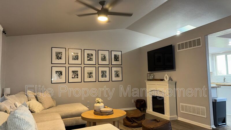 1150 S. Los Charros Dr. – photo 4