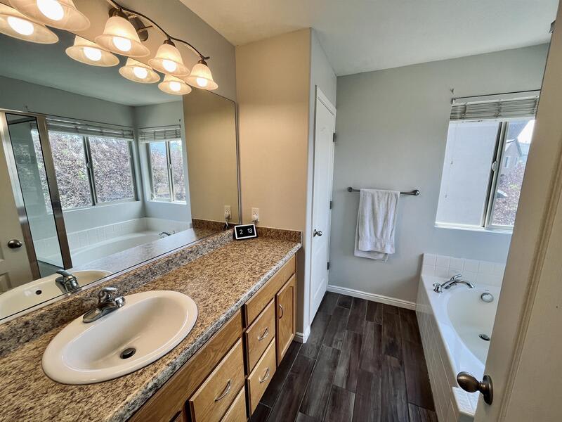 2995 E Lookout Dr – photo 5