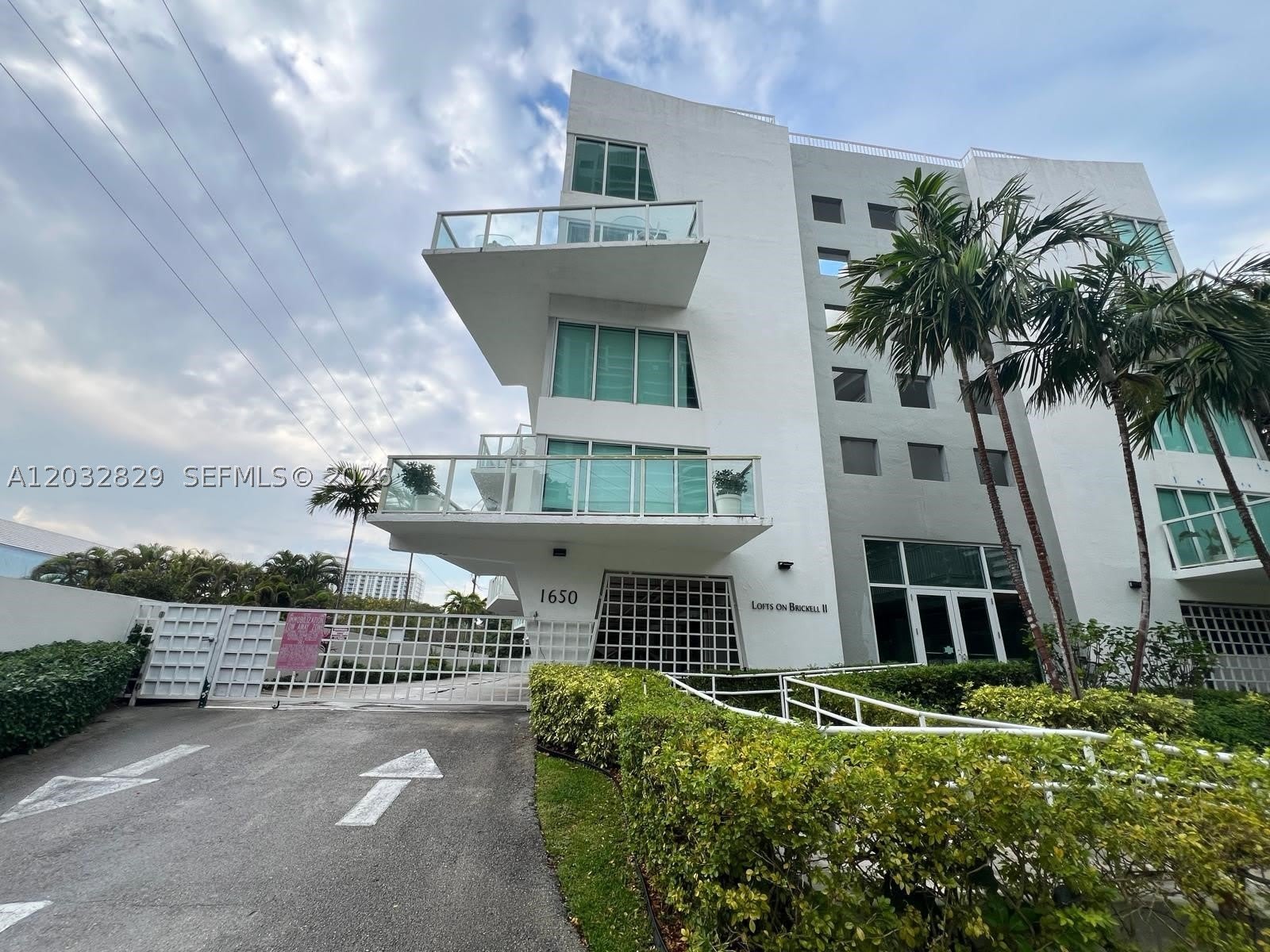 1650 Brickell Ave – photo 1
