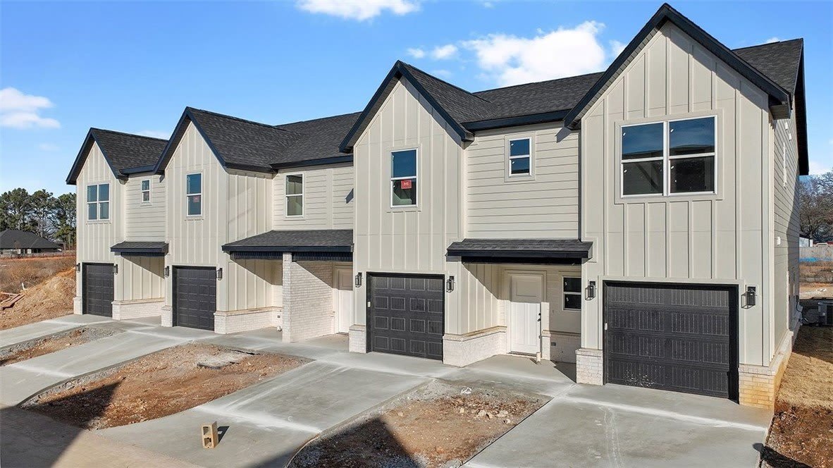 1718 Cuppett Circle – photo 2