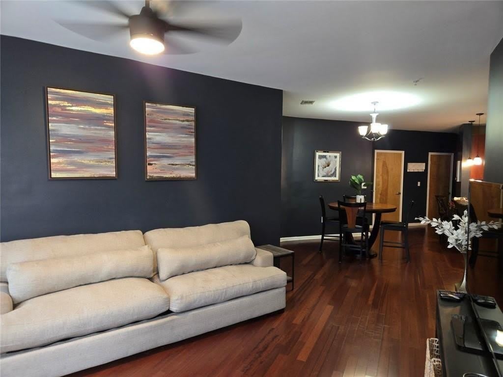 898 Oak Street SW – photo 5