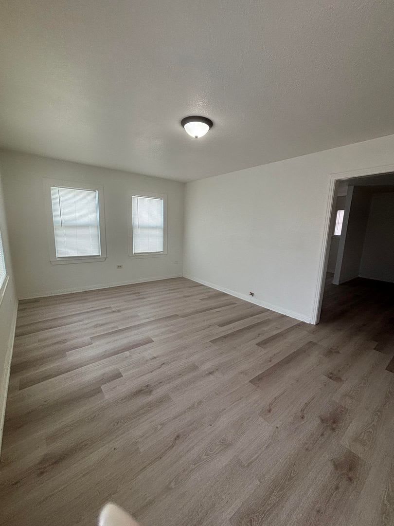 4302 Memorial Dr – photo 3