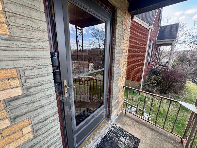 229-231 Marylea Avenue – photo 4