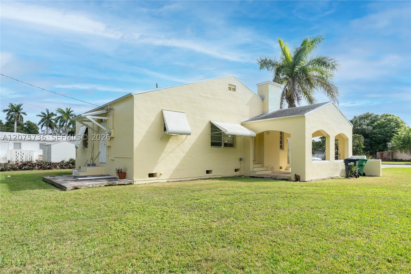27 NW 21st St – photo 3