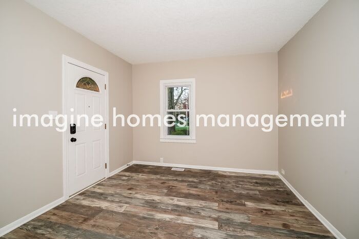 1608 Roselawn Road – photo 5