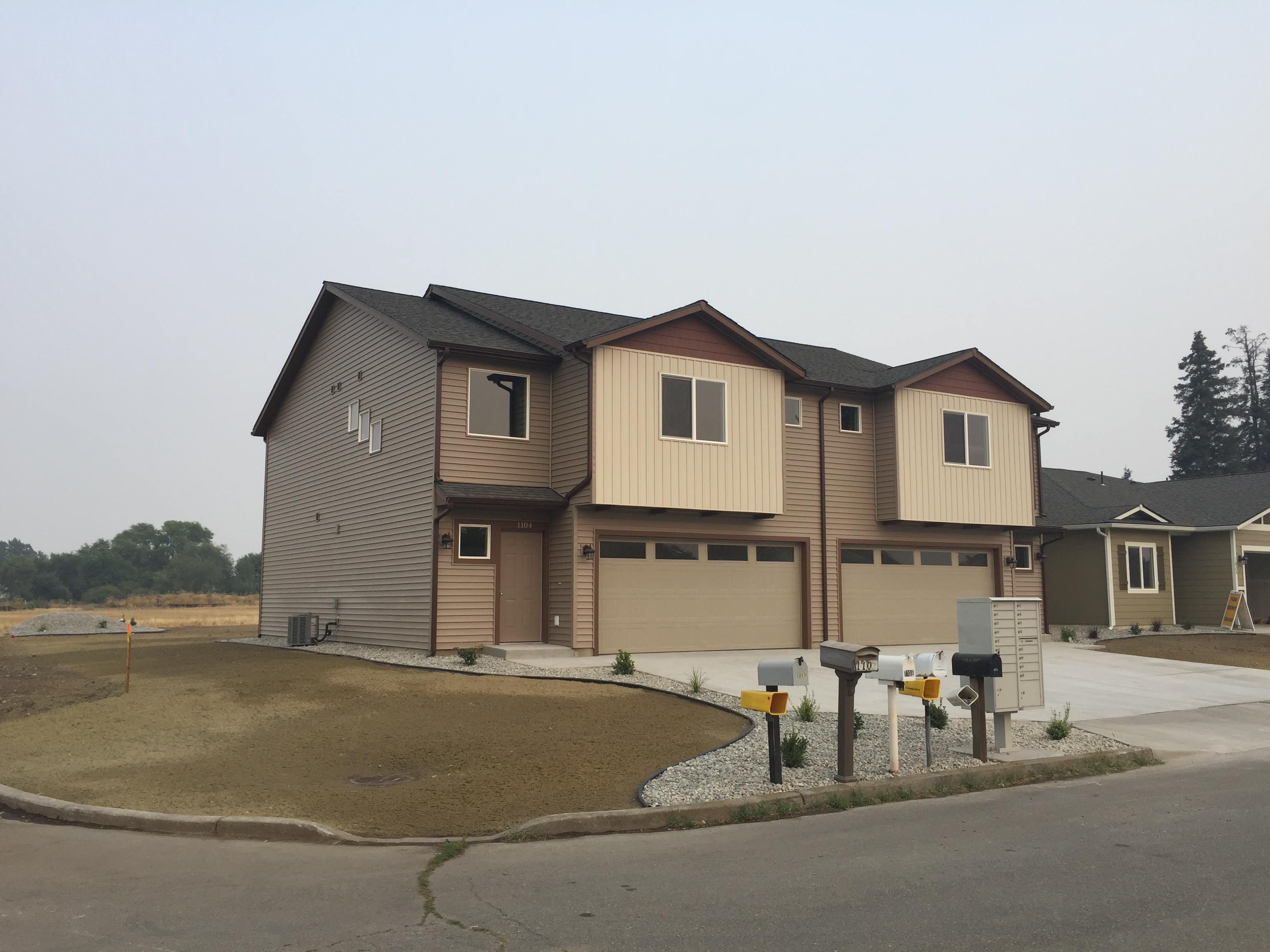 1104 N Tschirley Rd – photo 3