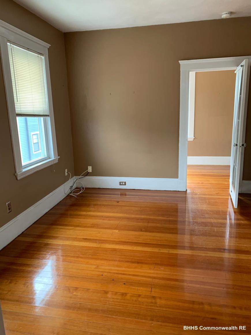 33 Murdock St. – photo 4