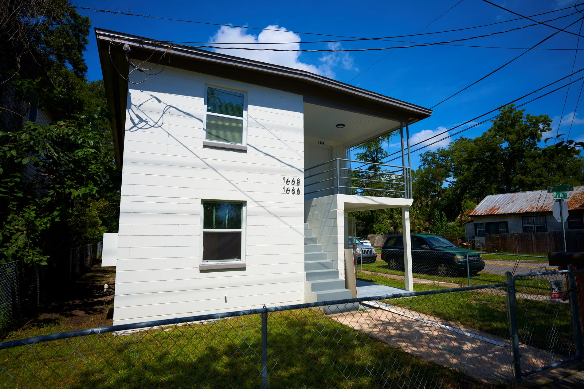 1666 Myrtle Avenue North – photo 1