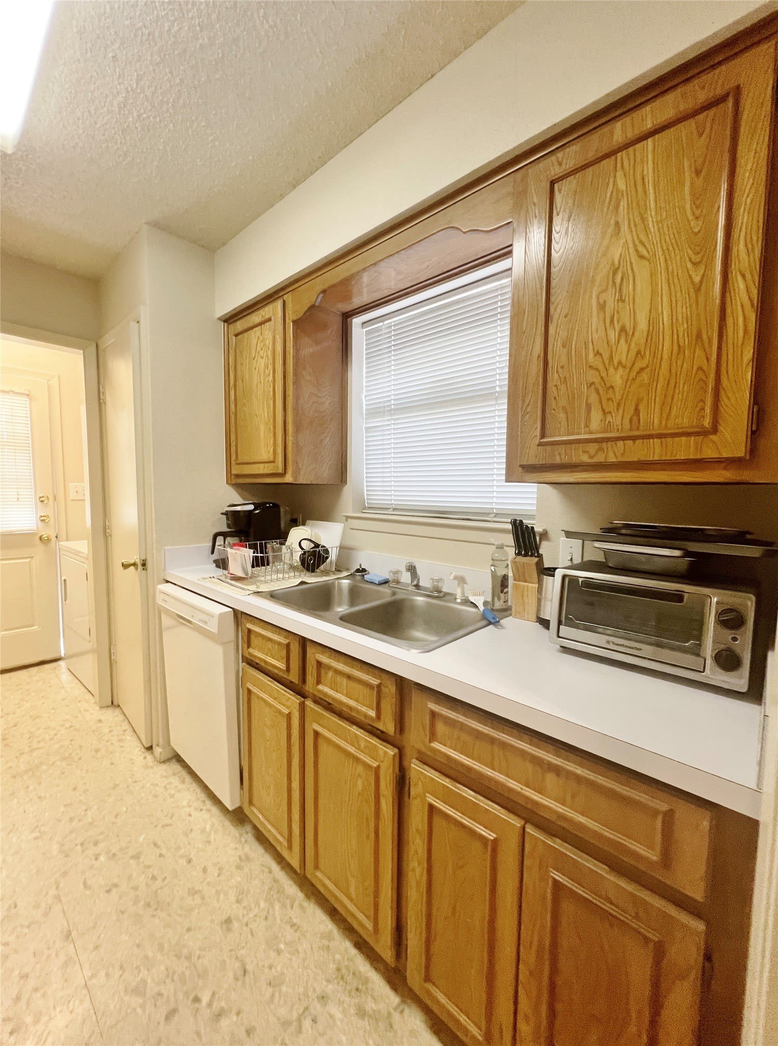 1110 S Rusk Street – photo 3