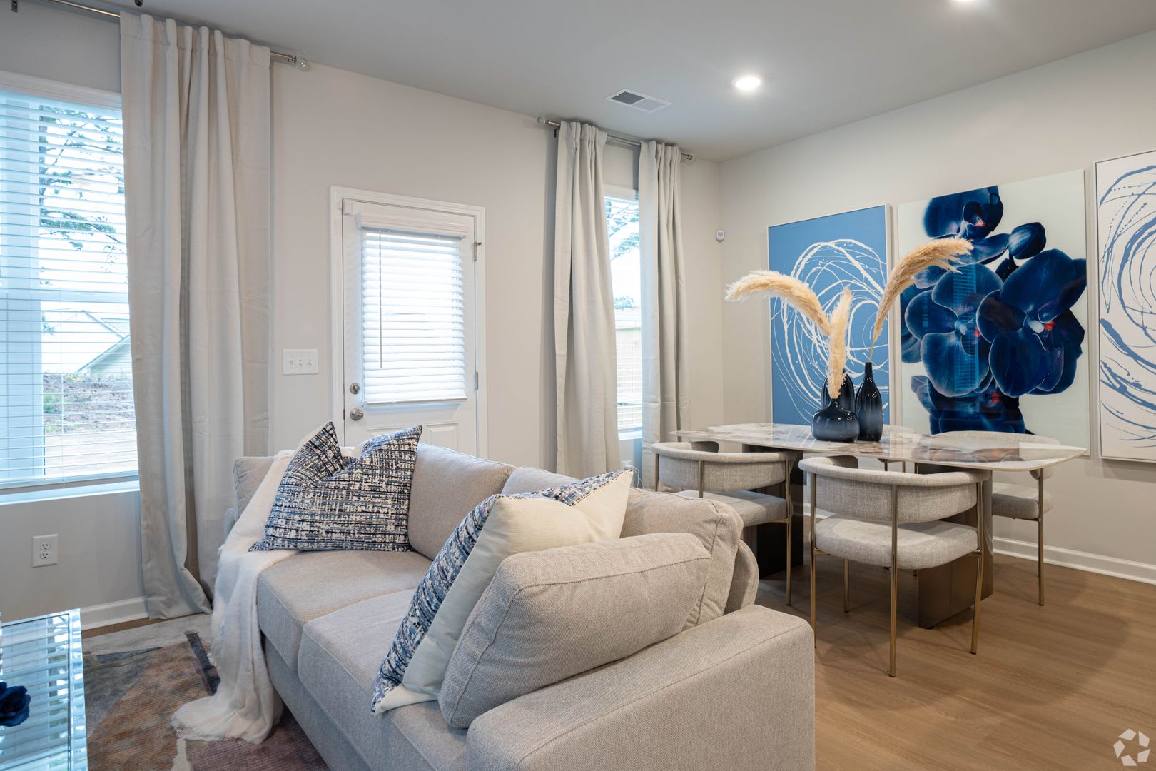 BRAND NEW 3 Bed 2.5 bathroom townhomes in Calhoun! – photo 5