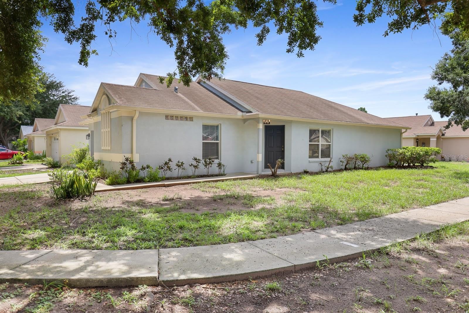 7408 OXFORD GARDEN Circle – photo 2