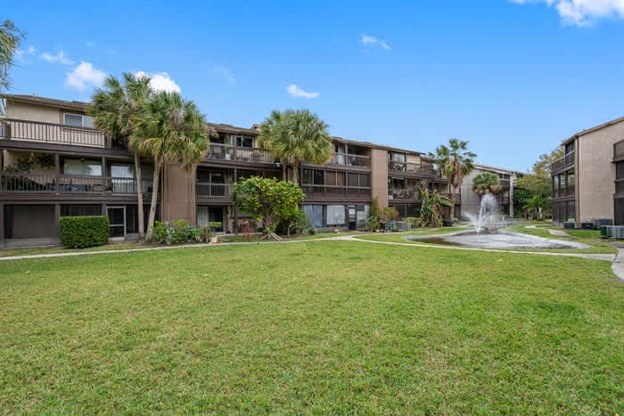 6338 Newtown Circle – photo 5