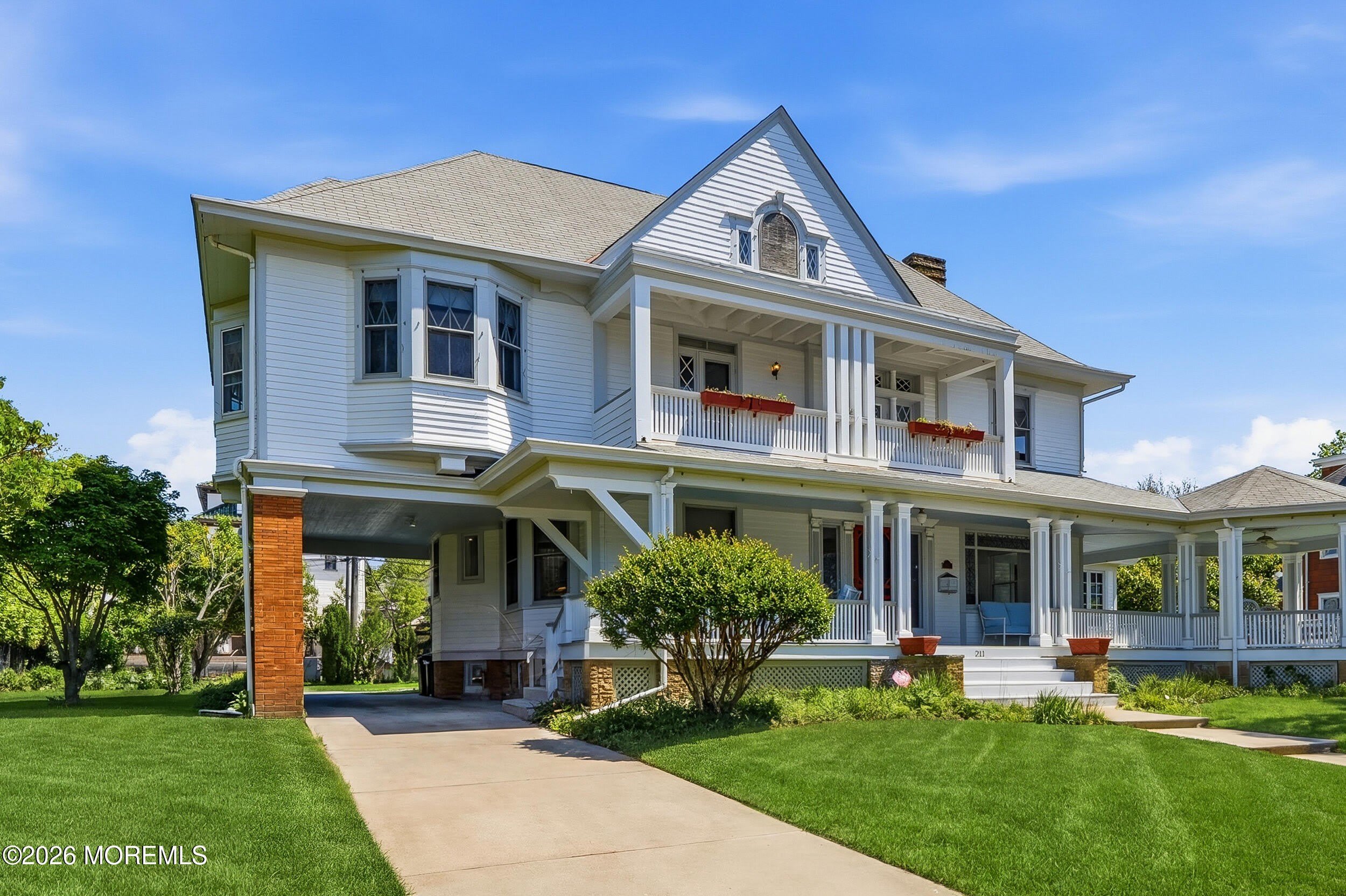 211 Cedar Avenue – photo 2