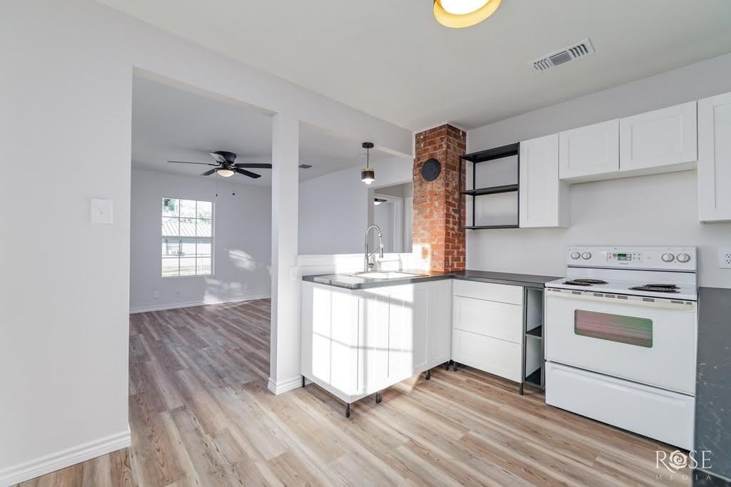 38 W 13th Street – photo 5