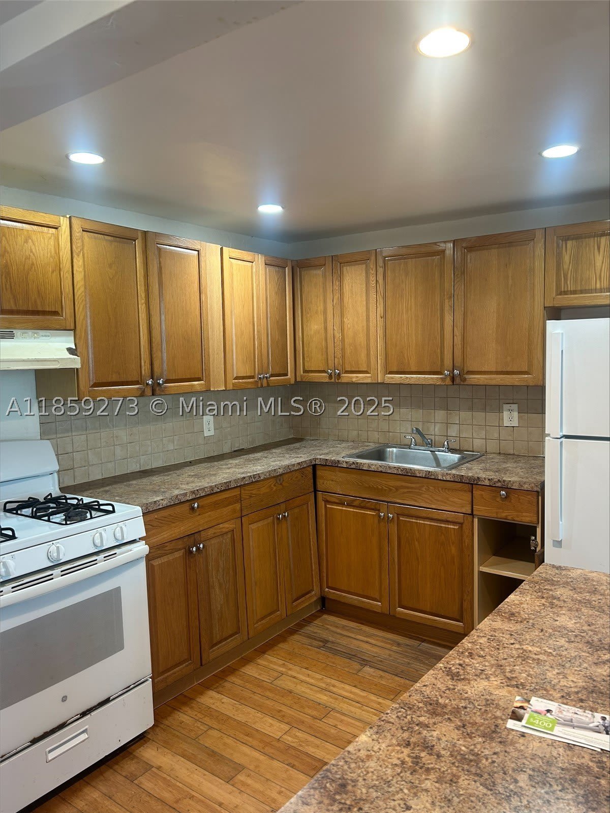 2175 Ne 170Th St – photo 1