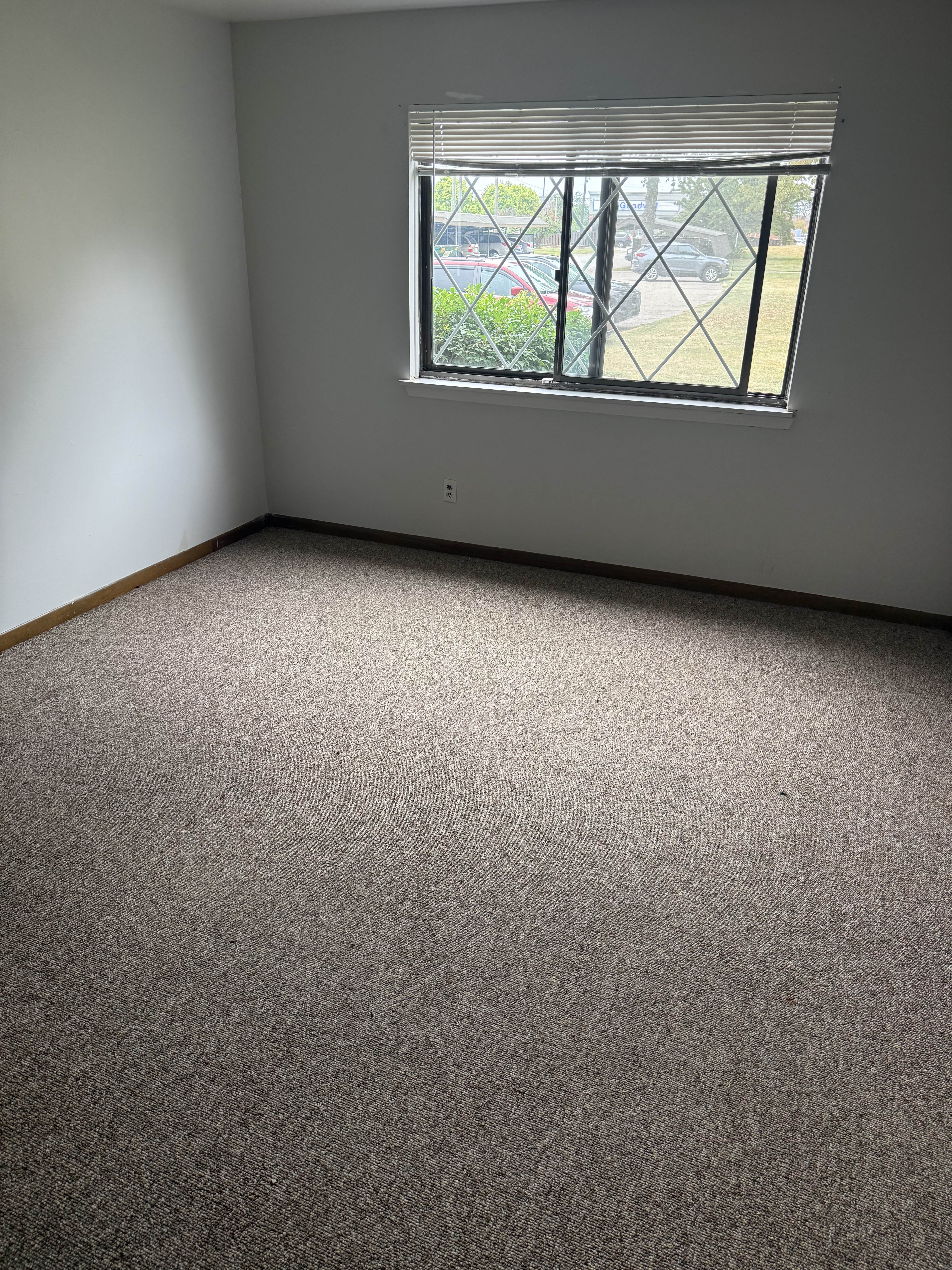 266 East Thirteen Mile Road – photo 2