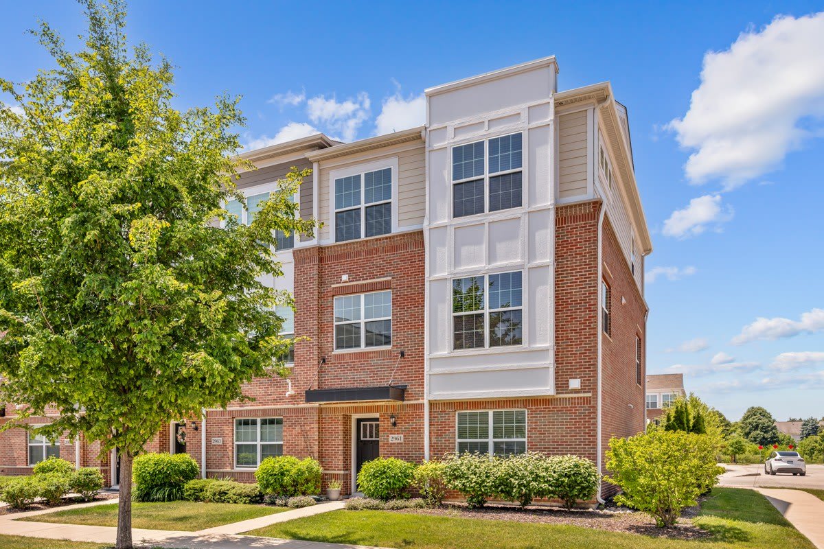 2961 Reflection Drive – photo 1