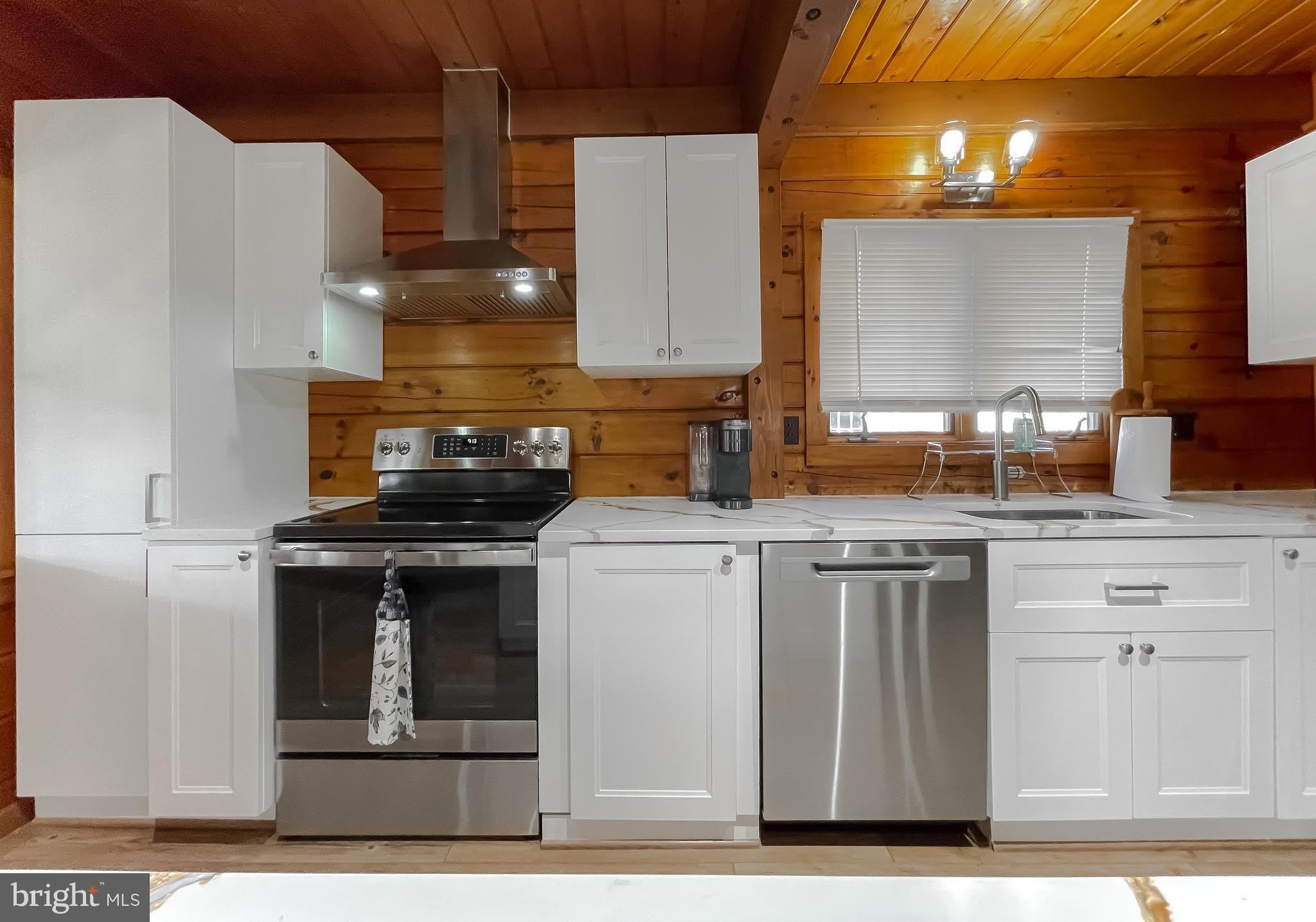 23581 BELMAR Drive – photo 5
