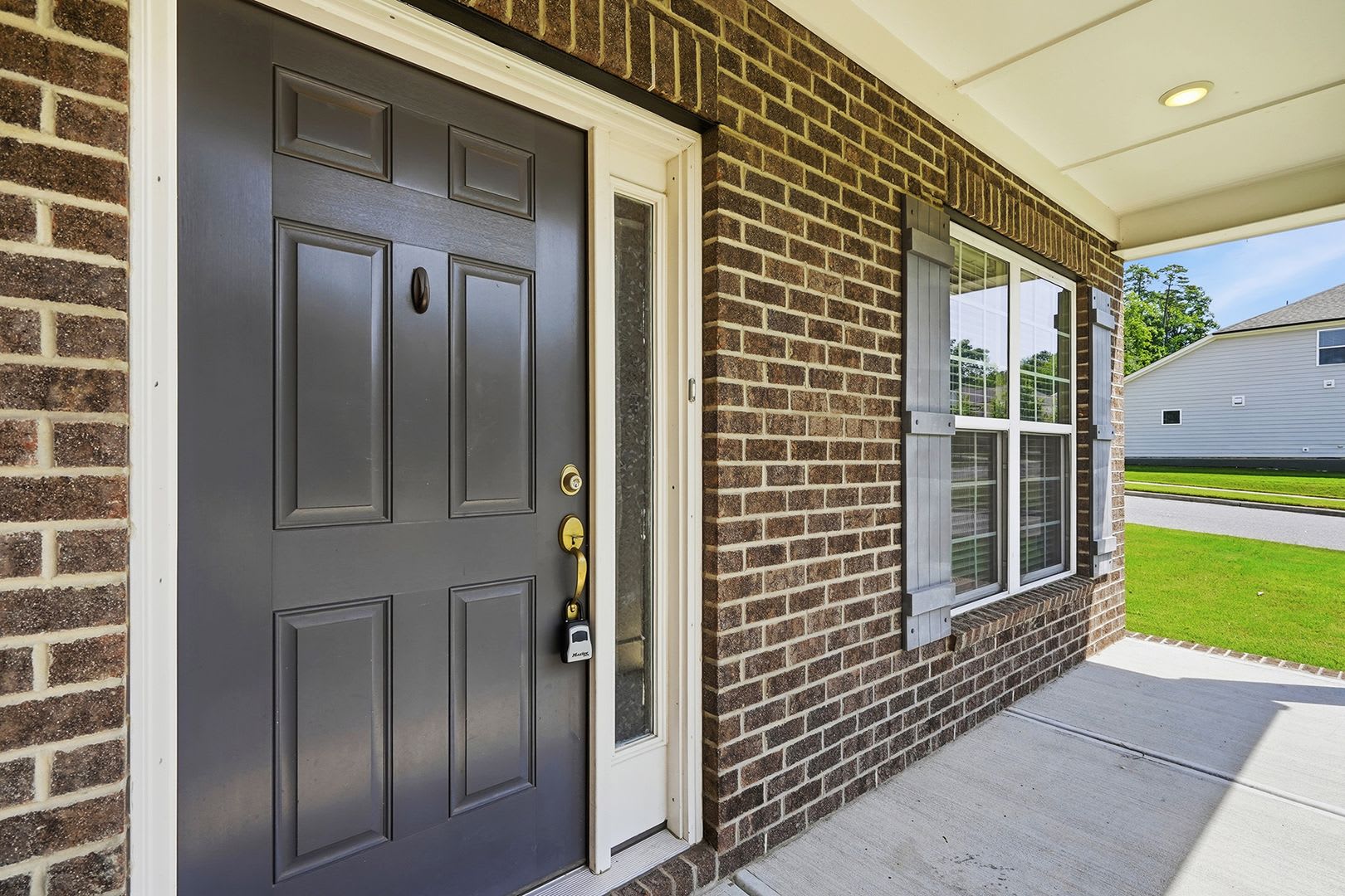 AVAILABLE NOW! -UPGRADES GALORE IN THIS BEAUTIFUL HOME IN APEX AWAITS YOU! – photo 4