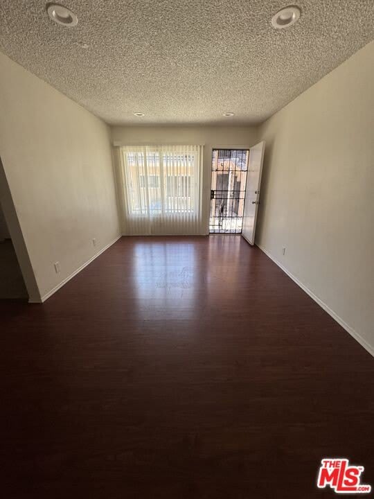 10630 Crenshaw Blvd – photo 4