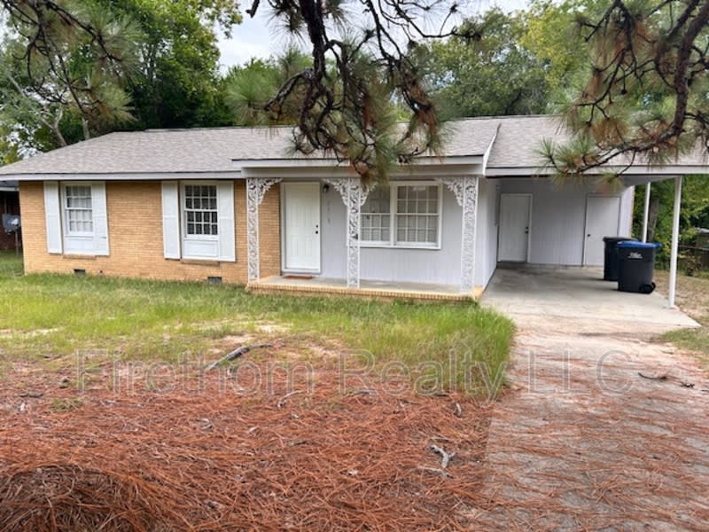 2418 Sumac Drive – photo 1